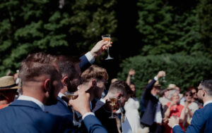 toast personnalisé lors d'une cérémonie laïque